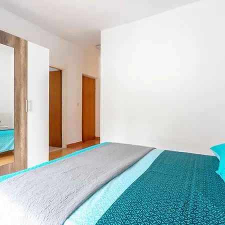 Apartment Dobrila *
